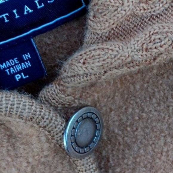 BERNARDO ESSENTIALS LADIE'S PURE WOOL SWEATER COAT W/METAL ACCENTED BUTTONS - Picture 16 of 17